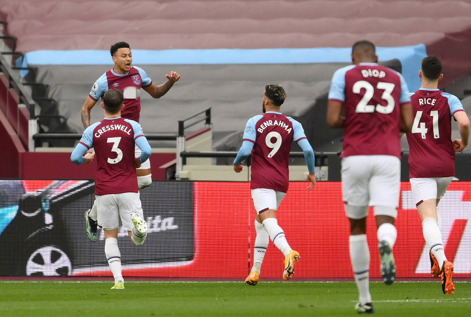 城右后卫的 城右后卫的